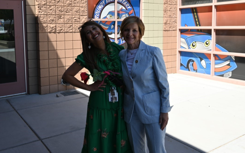 Congresswoman Lee with Roundy Elementary School staff