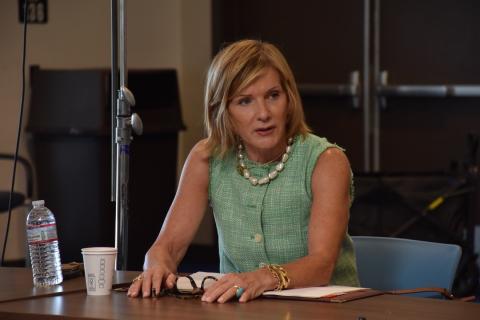 Rep. Lee at Roundtable 