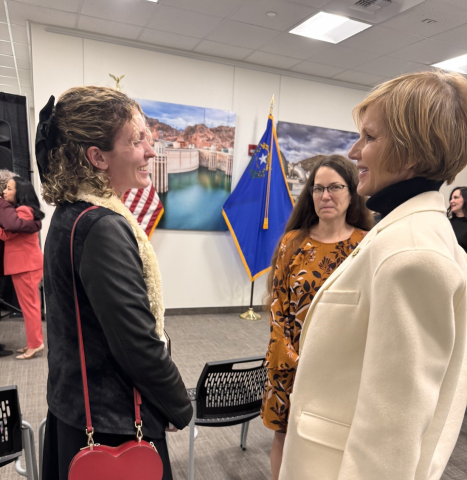 Congresswoman lee mingles with attendees