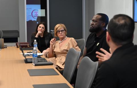 Congresswoman Lee at T-Mobile Roundtable