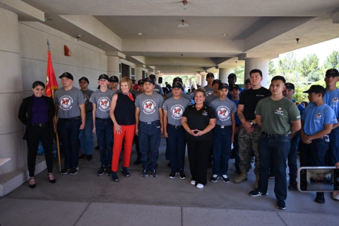 Congresswoman Lee with Memorial Day Service attendees