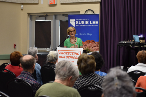 Susie Lee Speaks to Seniors 