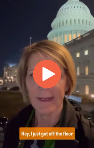 Thumbnail of Congresswoman Lee outside Capitol