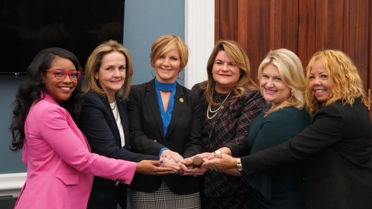 Outgoing and Incoming leaders of the Bipartisan Women's Caucus