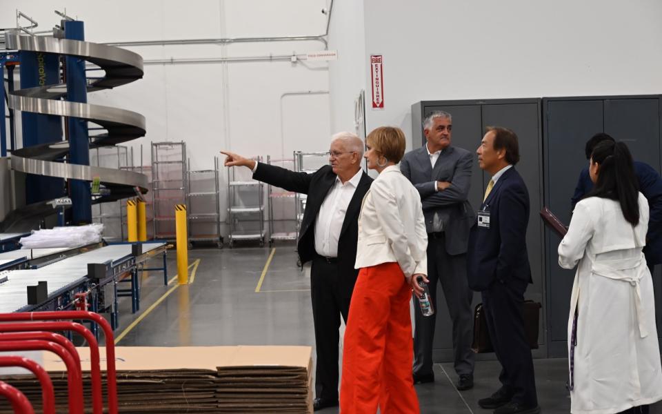 Congresswoman Lee touring Konami facilities