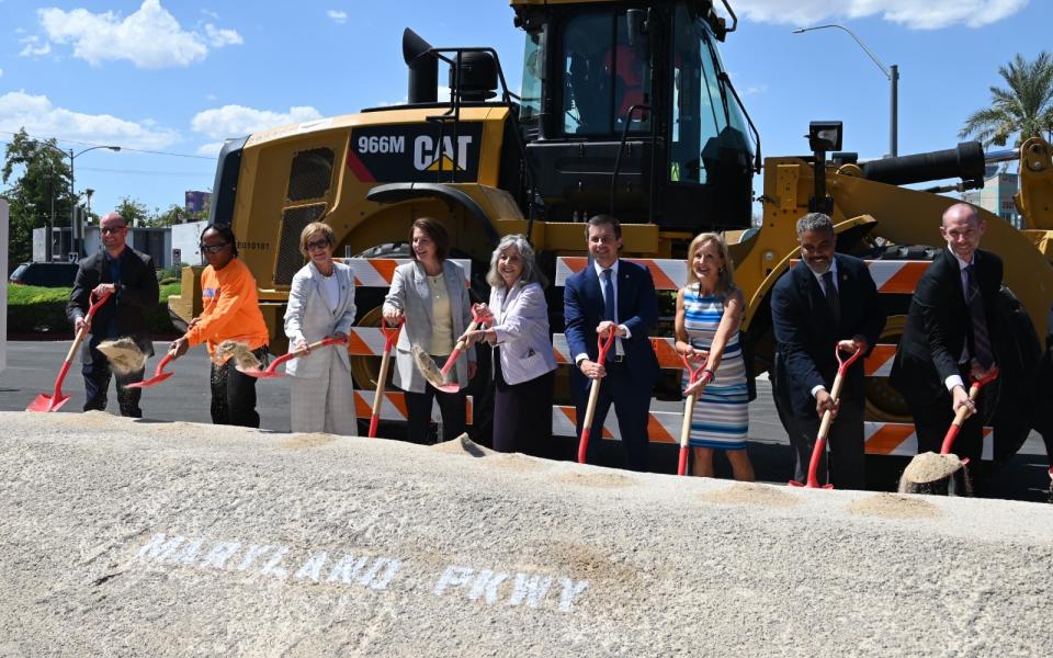 Congresswoman Lee breaking ground on project